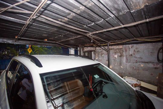 Garagem de casa à venda com 2 quartos, 70m² em Centro, Diadema