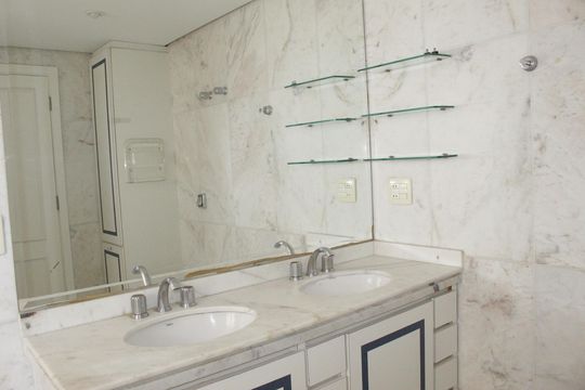 Apartamento à venda com 3 quartos, 280m² em Santa Cecilia, São Paulo