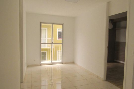 Apartamento para alugar com 3 quartos, 50m² em Santa Maria, Osasco