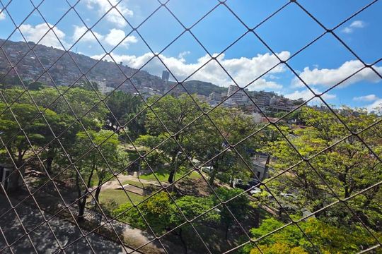 Apartamento à venda com 3 quartos, 110m² em Vila Paris, Belo Horizonte