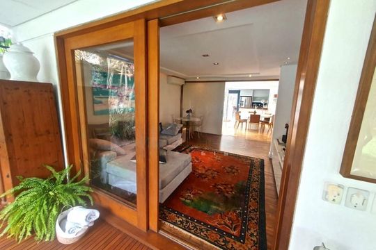 Casa à venda com 4 quartos, 454m² em Alto de Pinheiros, São Paulo