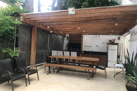Casa de Condomínio à venda com 4 quartos, 827m² em Chácara Monte Alegre, São Paulo