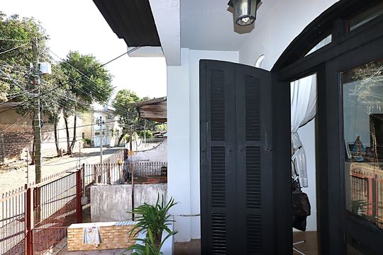 Casa à venda com 3 quartos, 170m² em Passo das Pedras, Porto Alegre