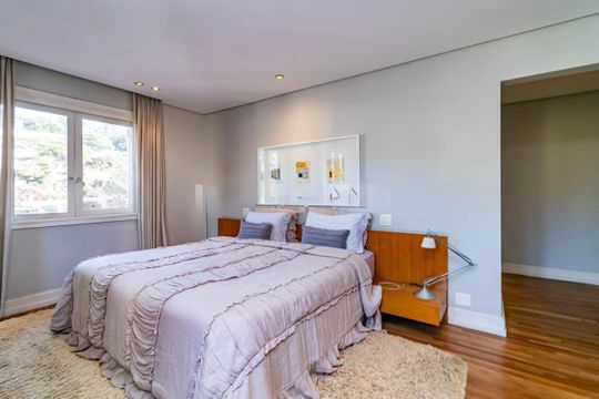 Casa à venda com 3 quartos, 656m² em Vila Tramontano, São Paulo