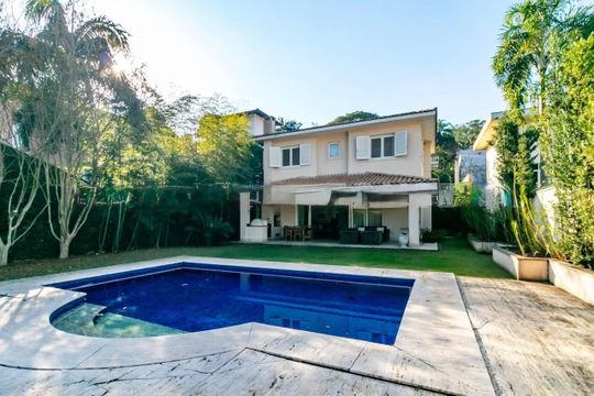 Casa à venda com 3 quartos, 656m² em Vila Tramontano, São Paulo