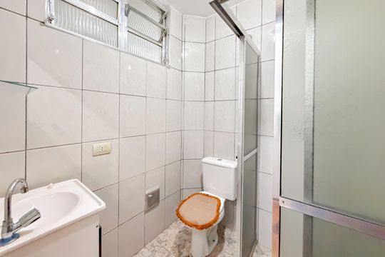 Banheiro de apartamento à venda com 2 quartos, 28m² em Sé, São Paulo