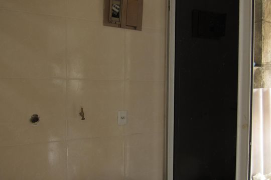 Área de Serviço - Entrada de casa para alugar com 1 quarto, 80m² em Santa Maria, Osasco