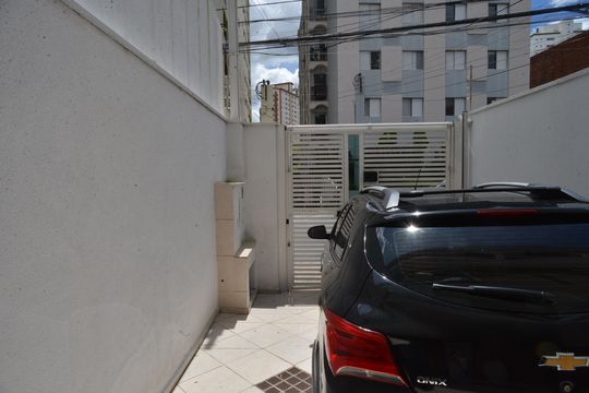Garagem de casa à venda com 3 quartos, 125m² em Jardim Bela Vista, Santo André