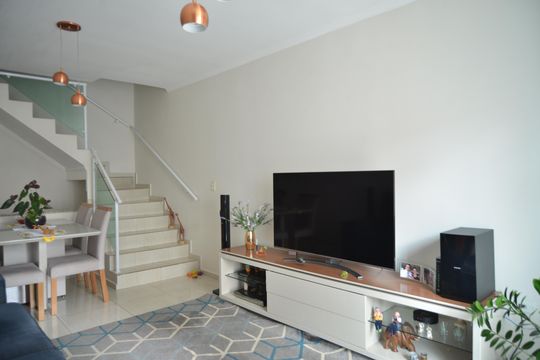 Sala de casa à venda com 3 quartos, 125m² em Jardim Bela Vista, Santo André