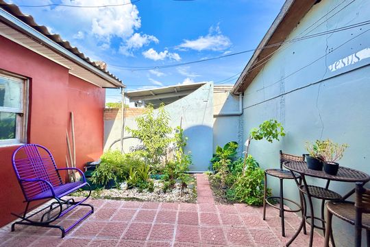 Pátio de casa à venda com 3 quartos, 170m² em Canudos, Novo Hamburgo
