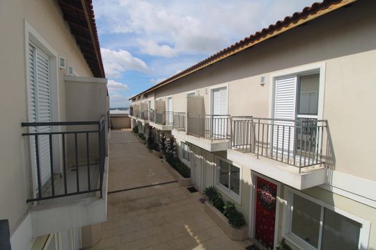Vista da sacada de casa de condomínio para alugar com 2 quartos, 81m² em Vila Romano, São Paulo