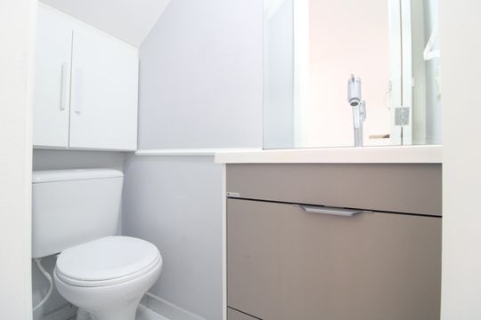 Lavabo de casa de condomínio à venda com 2 quartos, 81m² em Vila Romano, São Paulo