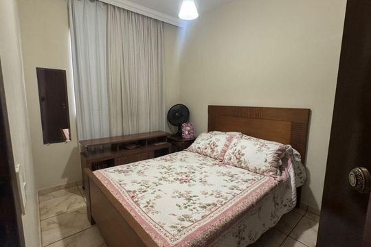 Apartamento à venda com 3 quartos, 58m² em Fernão Dias, Belo Horizonte