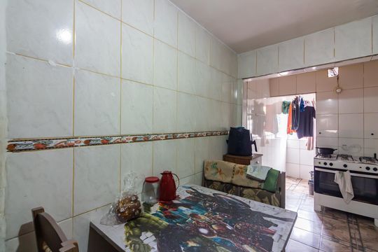 Cozinha  de casa à venda com 5 quartos, 125m² em Quitaúna, Osasco