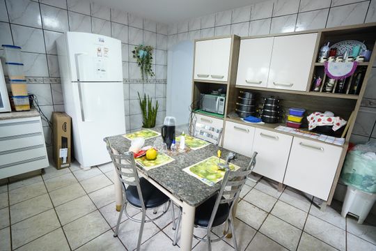 Cozinha de casa de condomínio à venda com 3 quartos, 185m² em Anhangüera, Goiânia