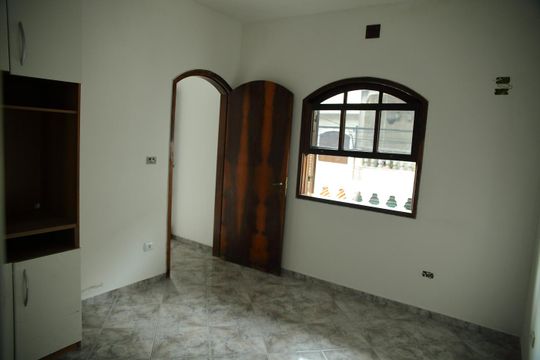 Quarto 1  de casa à venda com 2 quartos, 110m² em Jardim do Estádio, Santo André