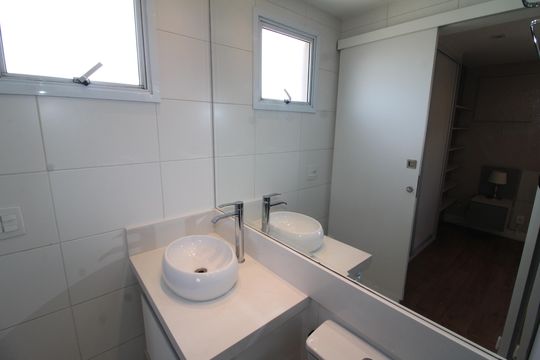 Banheiro 1 de apartamento à venda com 3 quartos, 120m² em Santa Teresinha, São Paulo