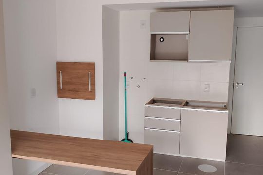 Cozinha  de kitnet/studio para alugar com 1 quarto, 35m² em Jardim Botânico, Porto Alegre