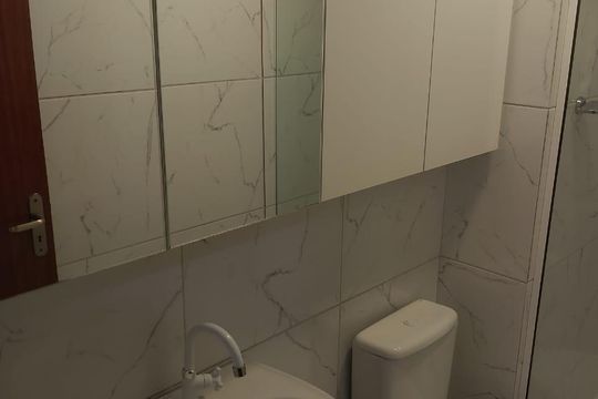 Banheiro de apartamento para alugar com 2 quartos, 60m² em Partenon, Porto Alegre