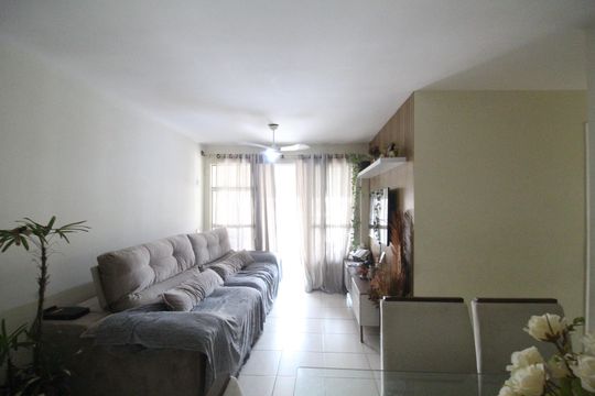 Sala de apartamento para alugar com 3 quartos, 78m² em Pechincha, Rio de Janeiro