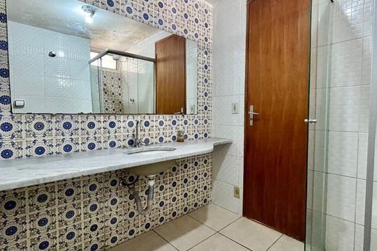Banheiro de apartamento para alugar com 2 quartos, 94m² em Taquaral, Campinas