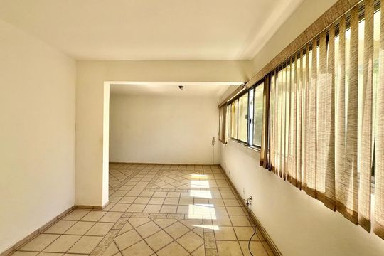 Sala de apartamento para alugar com 2 quartos, 94m² em Taquaral, Campinas