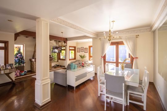 Sala de casa para alugar com 4 quartos, 300m² em Vila Albertina, São Paulo