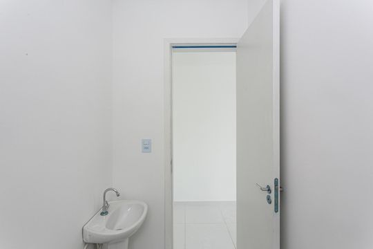 Banheiro de kitnet/studio à venda com 0 quarto, 25m² em Cidade Patriarca, São Paulo