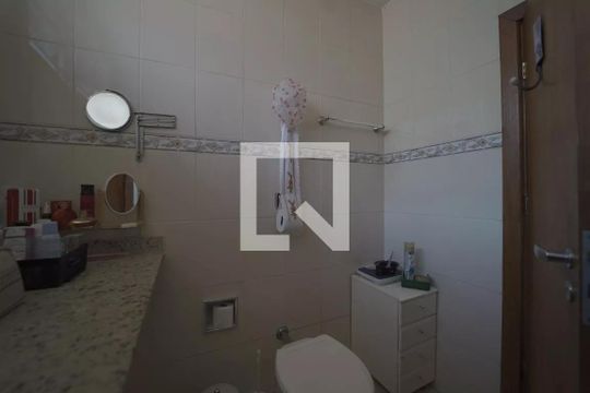 Casa à venda com 4 quartos, 235m² em Vila Leopoldina, São Paulo