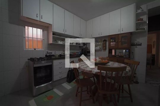 Casa à venda com 4 quartos, 235m² em Vila Leopoldina, São Paulo