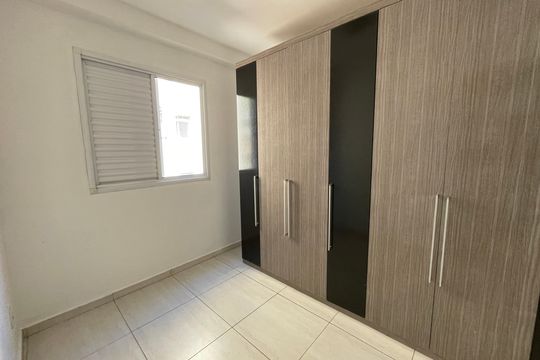 Quarto 01 de apartamento para alugar com 2 quartos, 47m² em Parque Rincao, Cotia