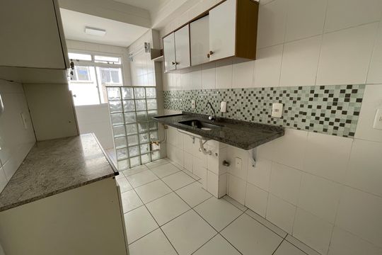 Cozinha de apartamento para alugar com 2 quartos, 47m² em Parque Rincao, Cotia