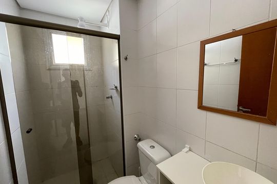Banheiro de apartamento para alugar com 2 quartos, 47m² em Parque Rincao, Cotia