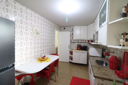 Cozinha de apartamento à venda com 3 quartos, 98m² em Tauá, Rio de Janeiro