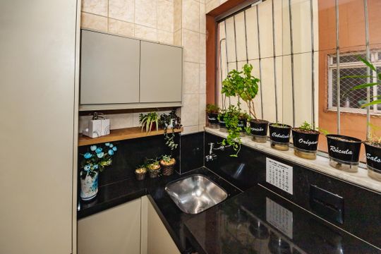 Apartamento à venda com 3 quartos, 70m² em Indaiá, Belo Horizonte