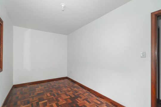 Quarto 2 de casa à venda com 4 quartos, 150m² em Jardim do Salso, Porto Alegre