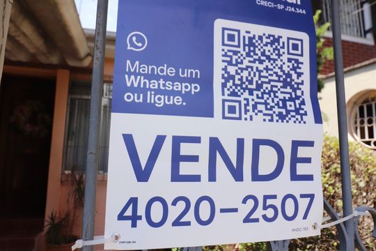 Placa  de casa à venda com 3 quartos, 500m² em Nova Petrópolis, São Bernardo do Campo