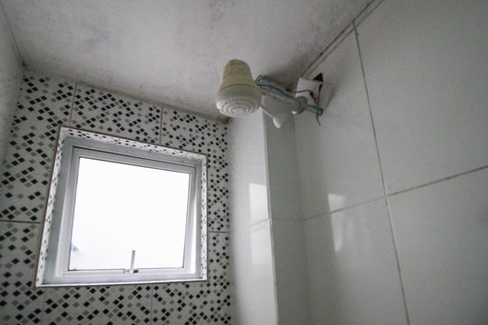 Banheiro de kitnet/studio para alugar com 1 quarto, 30m² em Brás, São Paulo