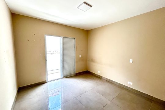 Quarto Suíte 1 de casa à venda com 3 quartos, 120m² em Vila Barros, Guarulhos