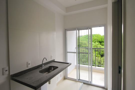 Cozinha de kitnet/studio à venda com 0 quarto, 23m² em Vila Ema, São Paulo
