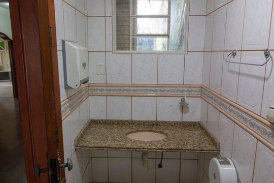 Casa para alugar com 3 quartos, 160m² em Qnb 1, Brasília