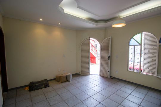 Casa para alugar com 3 quartos, 160m² em Qnb 1, Brasília