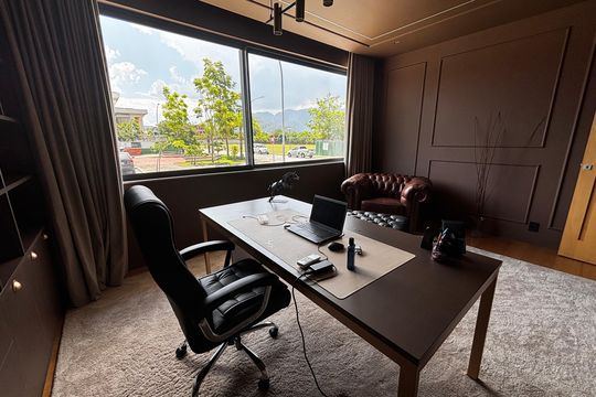 Escritório de casa de condomínio à venda com 5 quartos, 1500m² em Barra da Tijuca, Rio de Janeiro