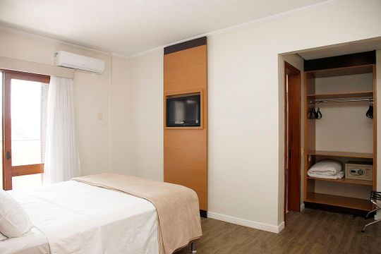 Quarto Suíte de apartamento à venda com 1 quarto, 59m² em Independência, Porto Alegre