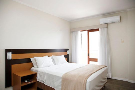 Quarto Suíte de apartamento à venda com 1 quarto, 59m² em Independência, Porto Alegre