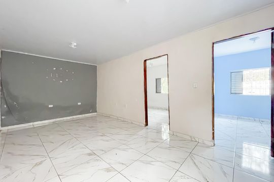 Sala de casa à venda com 2 quartos, 240m² em Jardim Roberto, Osasco