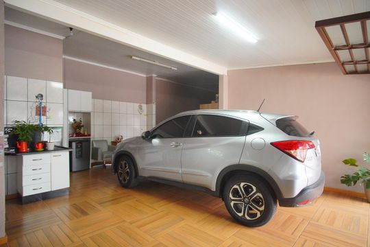 Garagem de casa à venda com 4 quartos, 290m² em Feitoria, São Leopoldo