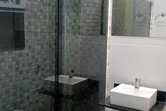 Banheiro de casa à venda com 2 quartos, 80m² em Jacarepaguá, Rio de Janeiro