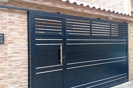 Casa à venda com 2 quartos, 80m² em Jacarepaguá, Rio de Janeiro