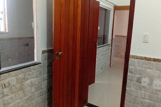 Sala de casa à venda com 2 quartos, 80m² em Jacarepaguá, Rio de Janeiro